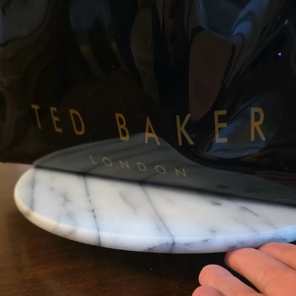 Ted Baker Glossy Black Tote with Bow ๐ค๐ - Picture 4 of 16